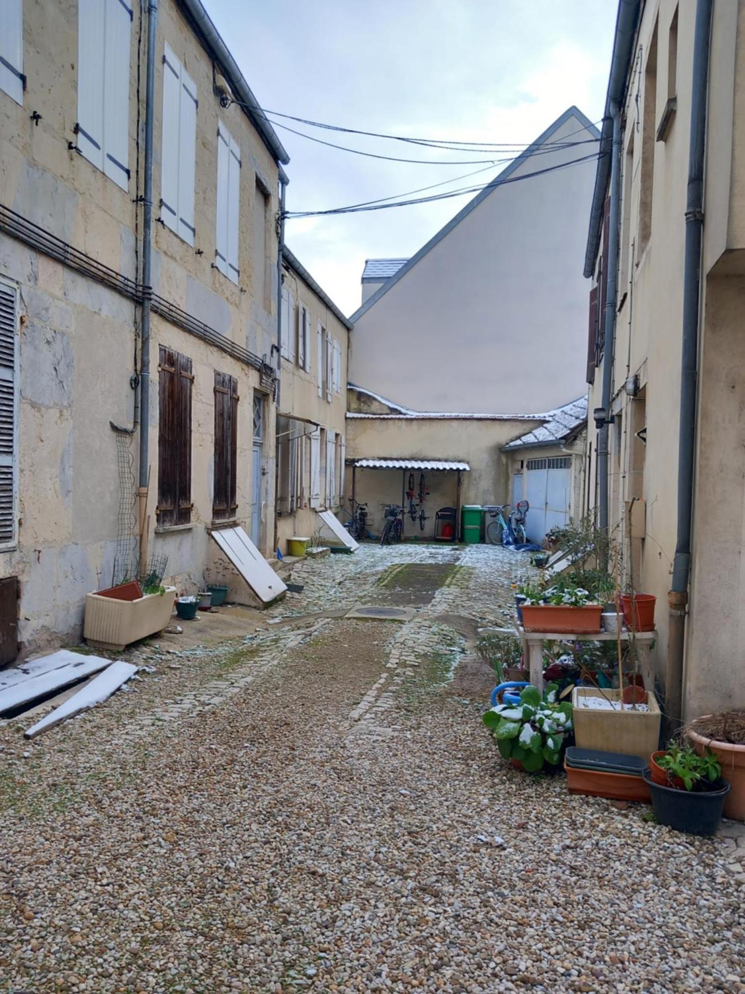 La Cour Fleurie, Tout Confort ディジョン エクステリア 写真